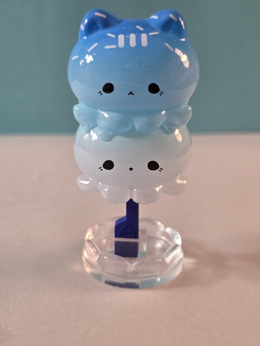 Octo Cat Bean Blue Gradient Double Cat Stack Figurine
